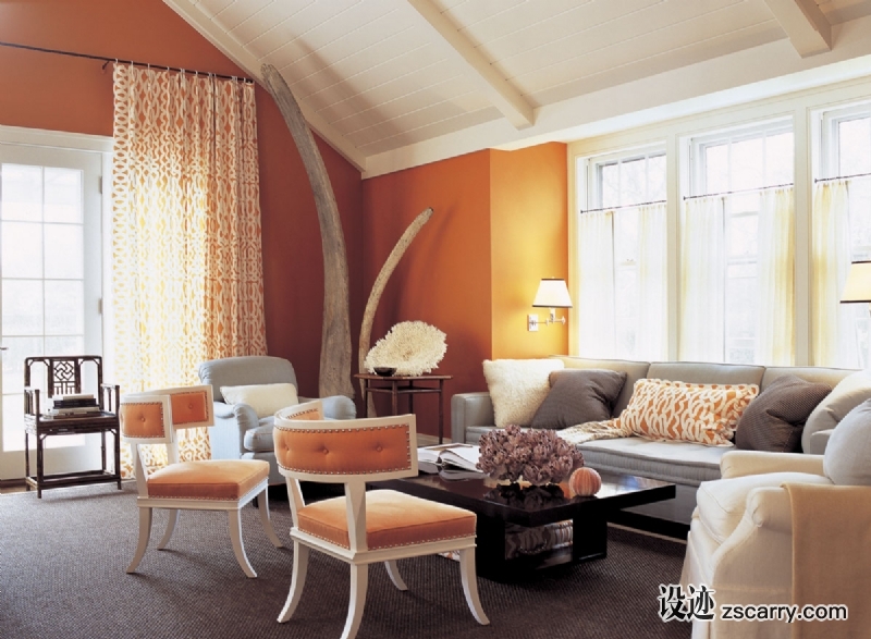 11-Orange+and+white+add+vigor+and+dash+to+the+interiors+of+this+great,+big+Nantucket+cottage.+.jpg 软装参考,客厅搭配,简欧气氛,