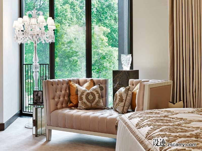 elicyon-onehydepark-master-bedroom-settee.jpg 软装参考,客厅搭配,简欧气氛,