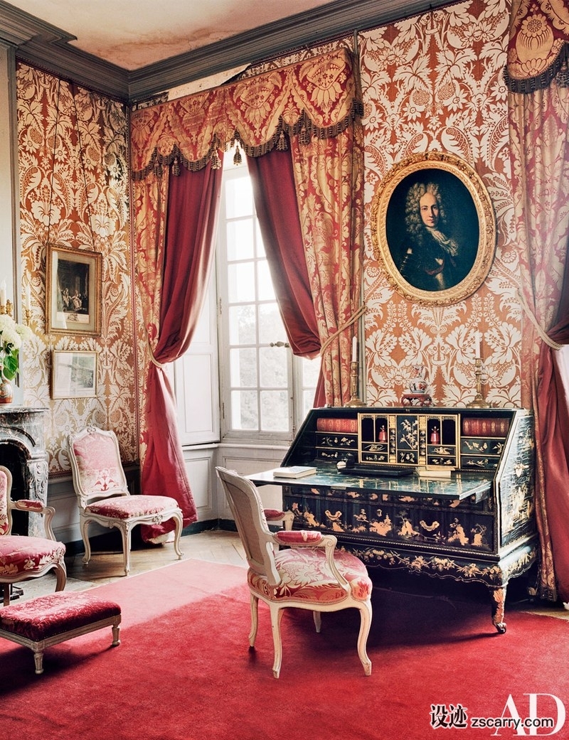 06-This-Is-Glamorous-Places-Château-du-Fresne-France.jpg 软装参考,客厅搭配,传统气氛,