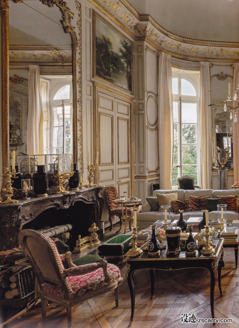 11-Givenchy-Summer-Home-Paris-This-Is-Glamorous.jpg 软装参考,客厅搭配,传统气氛,