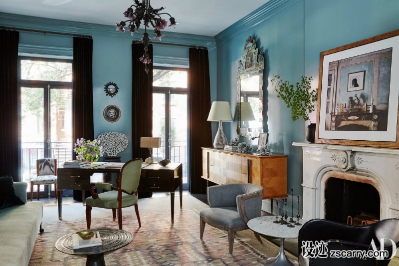 A-Dreamy-East-Village-Townhouse-in-NYC-02.jpg 软装参考,客厅搭配,传统气氛,