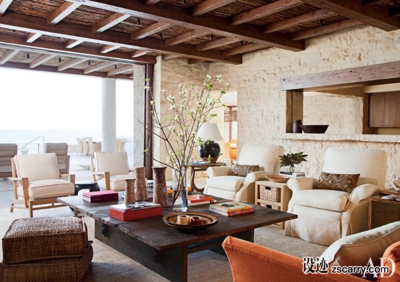 beach-living-room-atelier-am-laguna-beach-california-201206_1000-watermarked.jpg 软装参考,客厅搭配,乡村气氛,