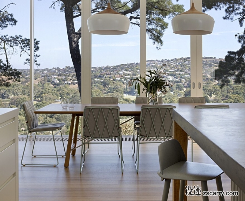 Newtown-House-Renovation-of-a-mid-century-house-by-Hindley-Co-4.jpg 软装参考,餐厅搭配,现代气氛,