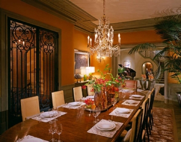 传统气氛 beverly-park-formal-dining-room-B.jpg