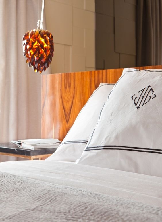 20677c9a0c0baacfe18b896f4d3030fa.jpg 软装参考,卧室搭配,现代气氛,