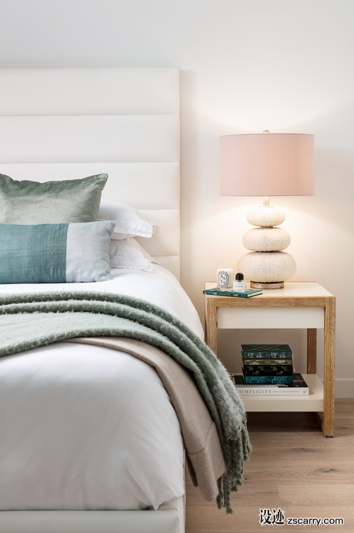 LIGHTONLight_On_White_South_Beach_Residence_13.jpg 软装参考,卧室搭配,简欧气氛,