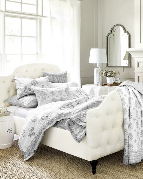 bd_lavendar-white-bedroom.jpg 软装参考,卧室搭配,乡村气氛,