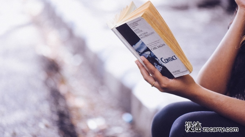 hand_holding_reading_book-1393254.jpg 方案配图,客户爱好,阅读,