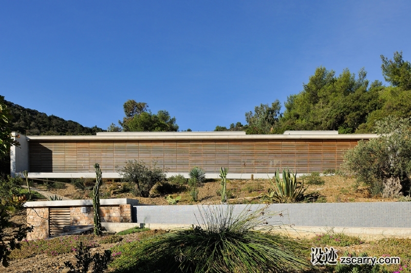 maison-mira-ra_-01-aum-minassian-architectes-architecture-maison-contemporaine-materiaux-beton-acier-brut-sud_-france_(19).jpg 建筑参考,住宅建筑,独栋别墅,