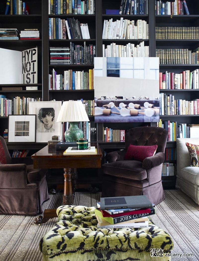05-A+stylish+library+for+a+family+in+New+York+is+a+lesson+in+the+power+of+personality+and+place.+.jpg 软装参考,书房搭配,传统气氛,