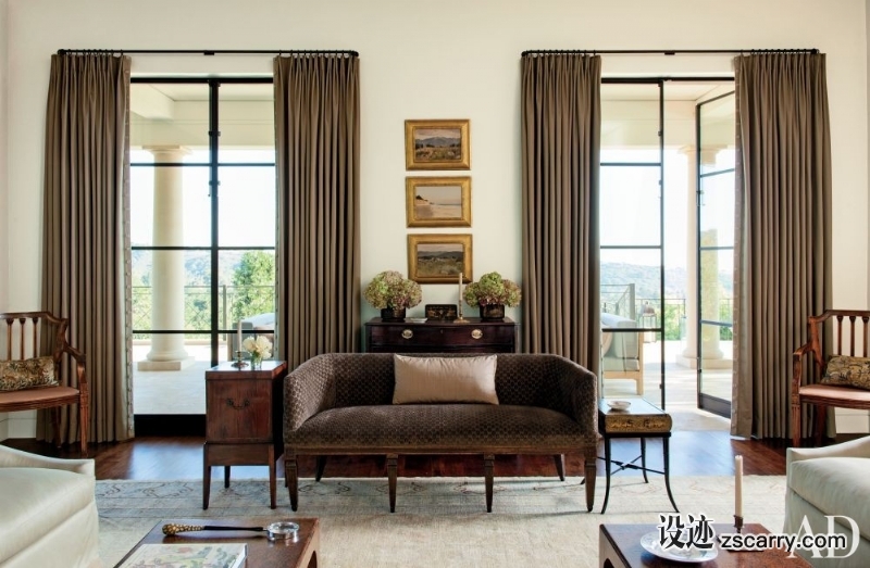 traditional-living-room-suzanne-rheinstein-assoc-montecito-california-201308-2_1000-watermarked.jpg 软装参考,局部搭配,靠窗,