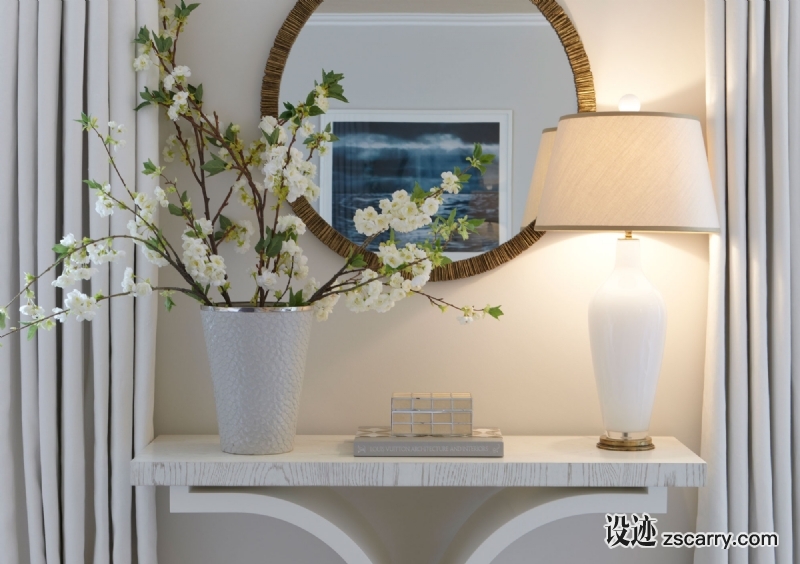 10-HELEN-GREEN-DESIGN-TOWNHOUSE-APARTMENT-BELGRAVIA-MASTER-BEDROOM-VIGNETTE.jpg 软装参考,饰品陈列,长桌摆设,