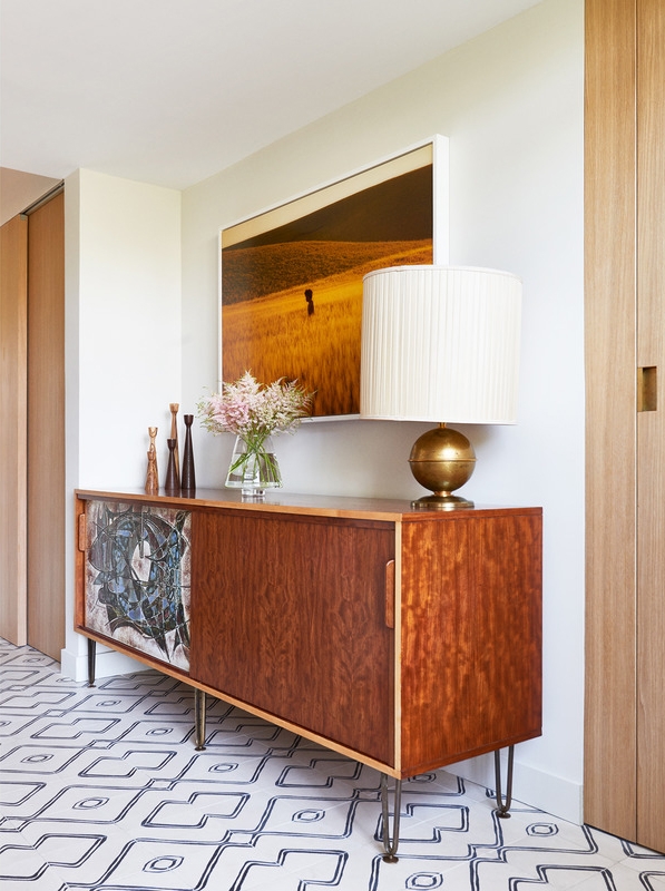 5666ff1e8b4c09cb4da970b348a8d1e5.jpg 软装参考,饰品陈列,长桌摆设,