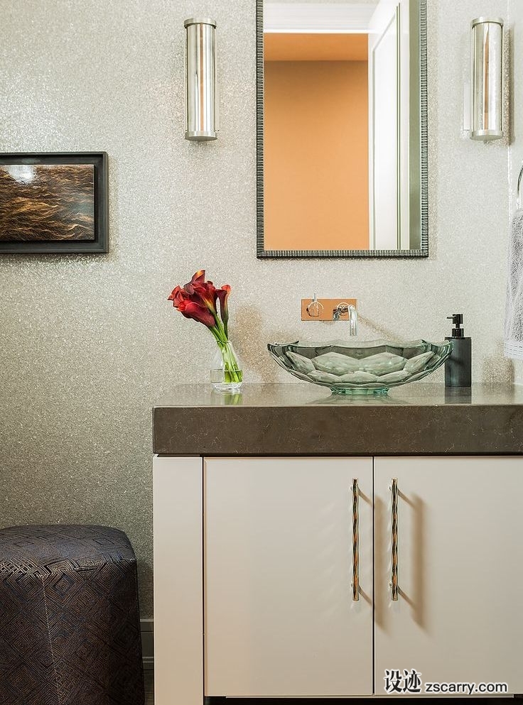 elms-transitional-style-powder-room.jpg 软装参考,饰品陈列,长桌摆设,