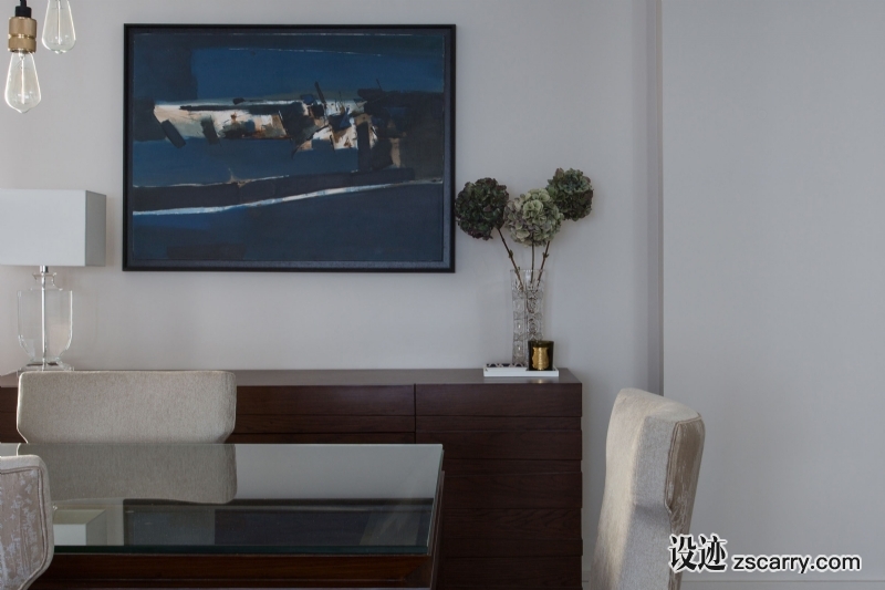 Shalini_Misra_St_Johns_Wood_Apartment_NW8_06-2400x1600.jpg 软装参考,饰品陈列,长桌摆设,