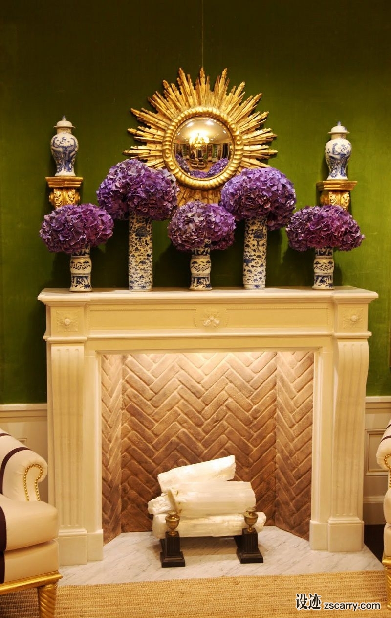 green-interior-design-inspiration-tory-burch-boutique.jpg 软装参考,饰品陈列,床头柜摆设,