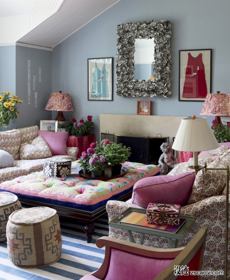 10-A+mashup+of+colors+and+patterns+creates+a+bohemian+oasis+perfectly+suited+to+this+bungalow+house.+.jpg 软装参考,饰品陈列,茶几摆设,