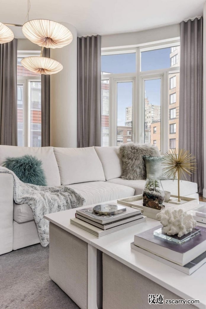 battery-park-city-beautiful-apartment-designed-lo-chen-design-06-696x1041.jpg 软装参考,饰品陈列,茶几摆设,