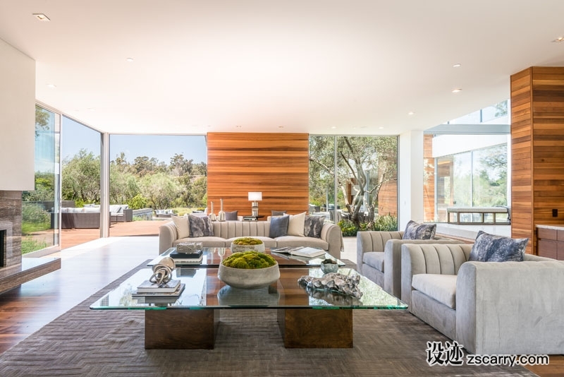 modern-living-room-with-fireplace-170518-147-03.jpg 软装参考,饰品陈列,茶几摆设,