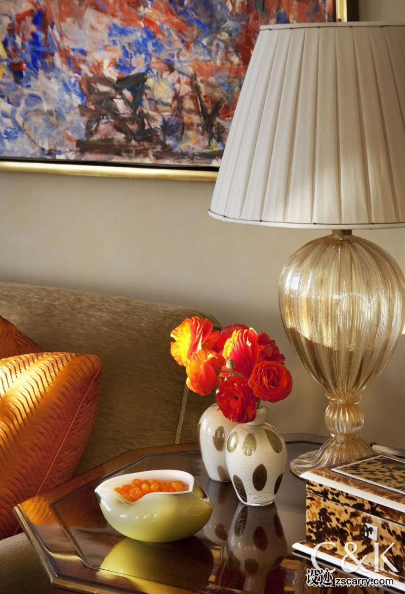 03_1024_1500_imageslayoutwatermark3.png_0_0_80_r_b_-10_-10.jpg 软装参考,饰品陈列,边几摆设,