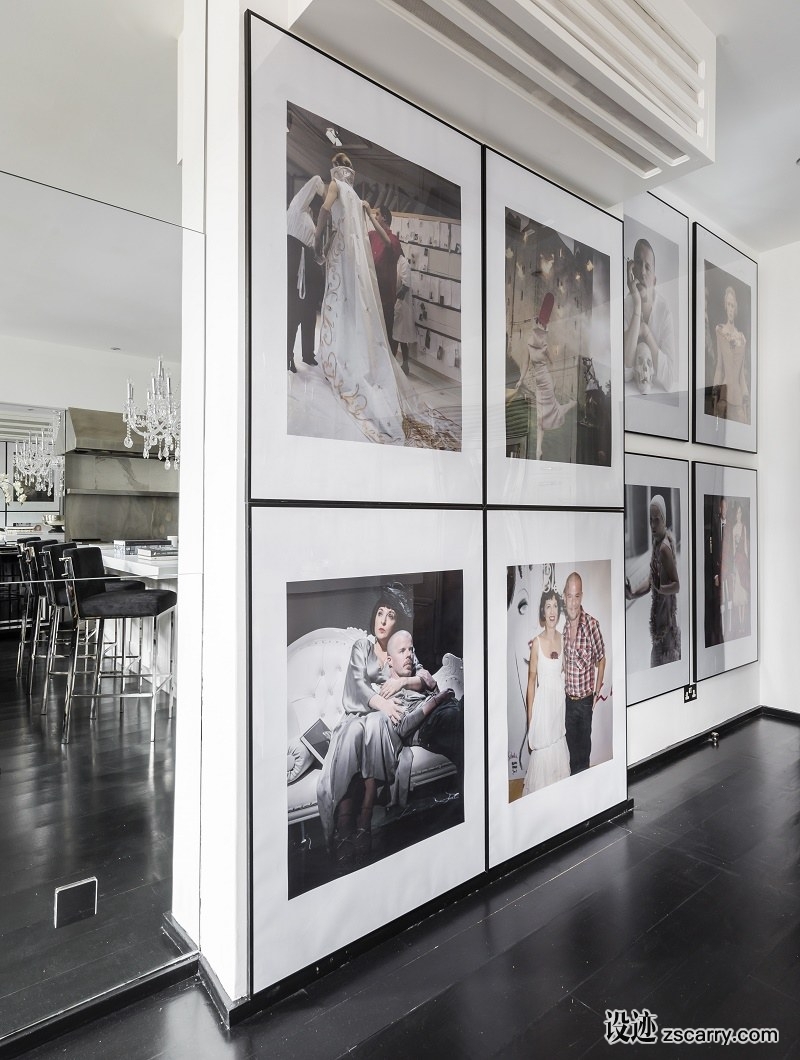 Alexander-McQueen-penthouse-kitchen-feature-wall.jpg 软装参考,饰品陈列,挂画陈列,