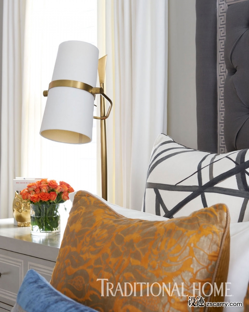 102727841_w.jpg 软装参考,饰品陈列,靠枕陈列,