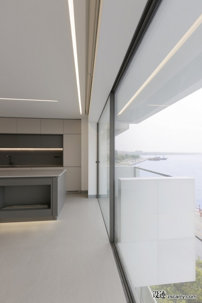 Urban-Soul-Project-Floating-Apartment-Thessaloniki-6.jpg 软装参考,窗上用品,卷帘式,