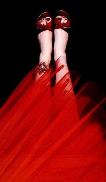 3bf17f0fb6ebc4f4191a630bd082d188.jpg 方案配图,色彩意境,红色,