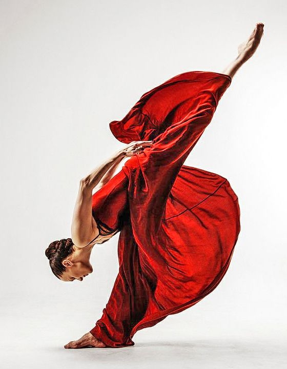 8e9ec6d0f62b7758cb607a2bc7931da2.jpg 方案配图,色彩意境,红色,