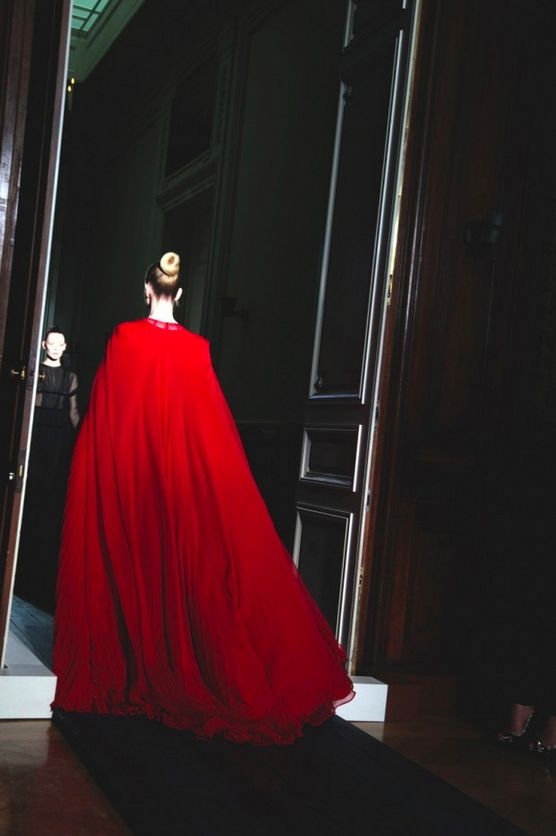 63fcd2f4180f1b31d1ab7793c57c605c.jpg 方案配图,色彩意境,红色,