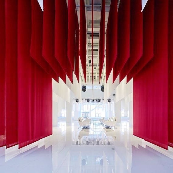 21372515_274705339698919_4399442255216115712_n.jpg 方案配图,色彩意境,红色,