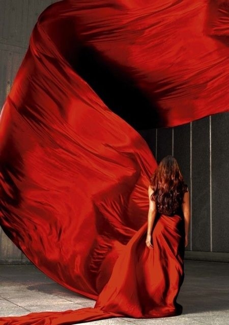 a369c2517471f3f37bed5d7e38065d4a.jpg 方案配图,色彩意境,红色,