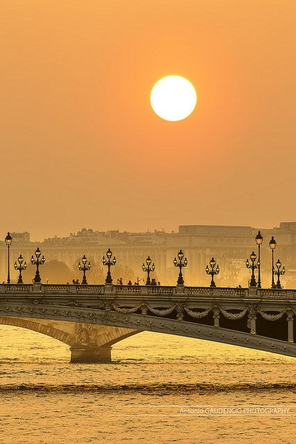 365093bf1348edc5e28f8d2d51d5e53d.jpg 方案配图,色彩意境,橙色,