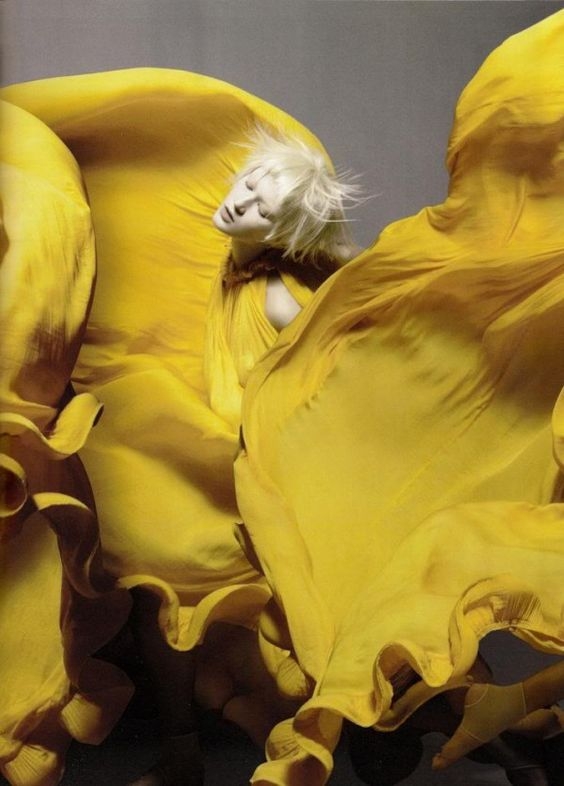 1f2930edb1525b8b674ac1d079684f13.jpg 方案配图,色彩意境,黄色,