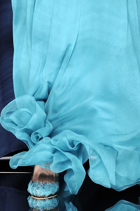 a636edf84ed58f2155a362a361628228.jpg 方案配图,色彩意境,蓝色,