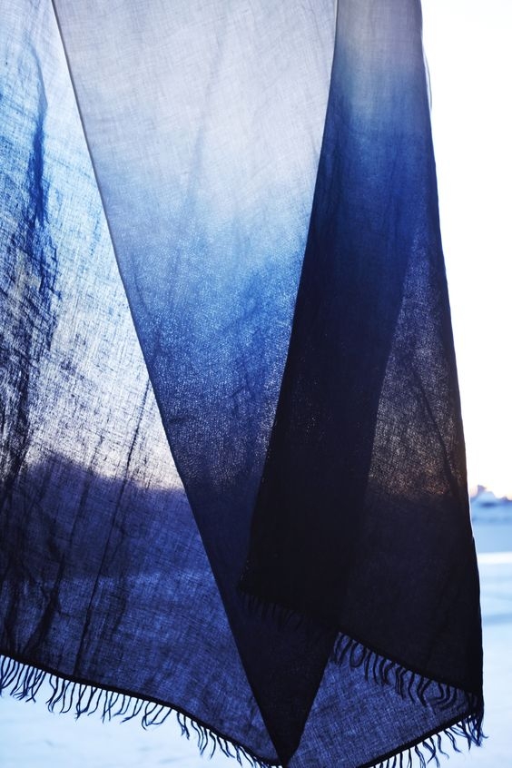 b6d8a69ce6685c557a68aa8e9104ca91.jpg 方案配图,色彩意境,蓝色,