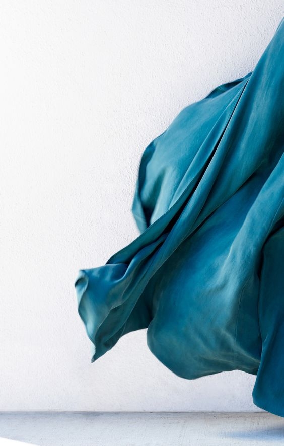 e4d63144b423df82b1ee1a01b4a14cda.jpg 方案配图,色彩意境,蓝色,