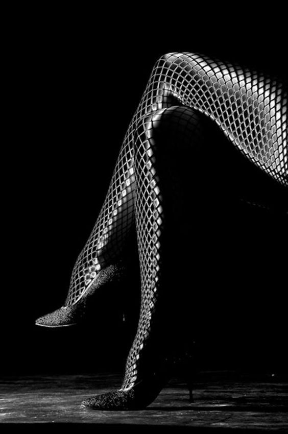 72073929a9b19f6c961f6c071c7d5e1c.jpg 方案配图,色彩意境,黑色,