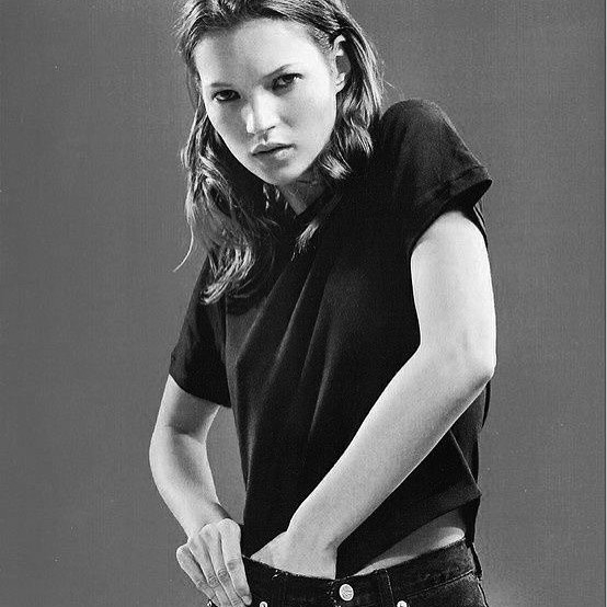 22639474_106525393446382_7780455452818538496_n.jpg 方案配图,色彩意境,灰色,