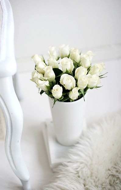 7b3872fdc215c586ad1822964cbc8ffd.jpg 方案配图,色彩意境,白色,