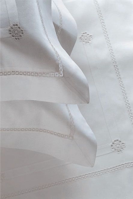 e34b51bbbd48bee681293f44db846a7c.jpg 方案配图,色彩意境,白色,