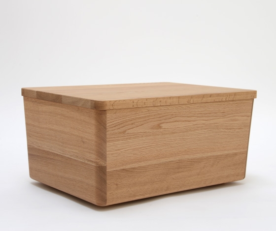 Marina-Bautier-Low-Table-01.jpg 参考素材,产品设计,桌几,