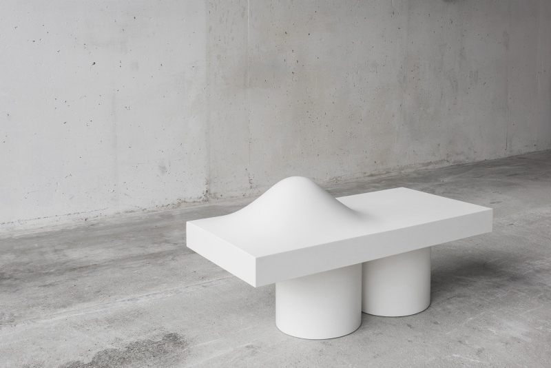 Najla-El-Zein-Distortion-Bench-Minimalissimo-5b-1600x1068.jpg 参考素材,产品设计,户外,