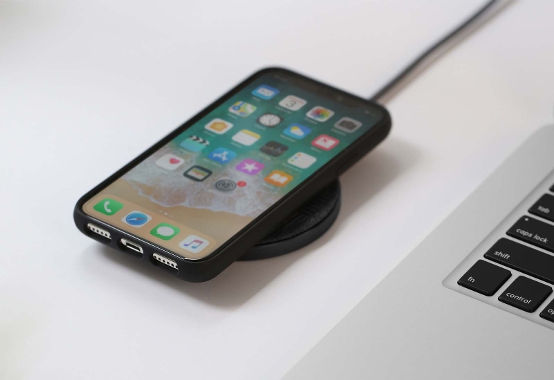 drop-wireless-charger-minimalissimo-3-1600x1100.jpg 参考素材,产品设计,日用,