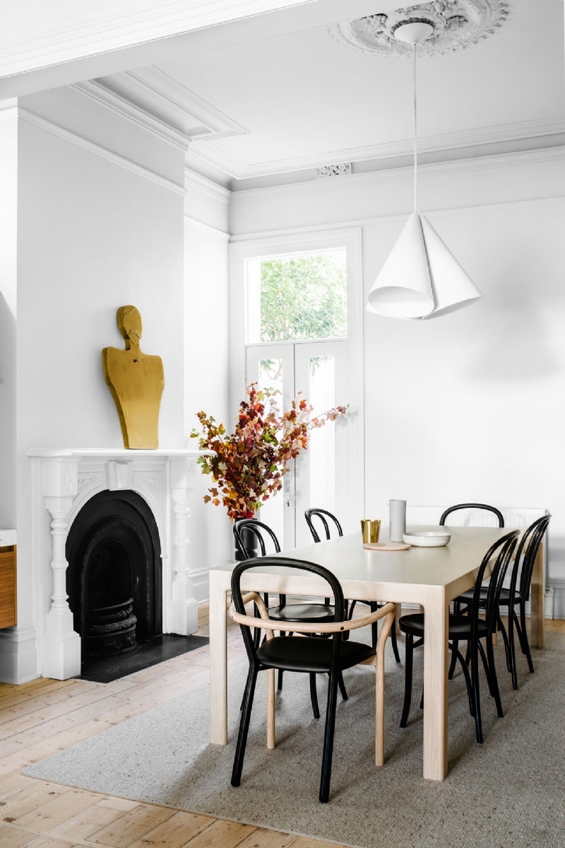 s2_park_street_residence_by_fiona_lynch_photo_brooke_holm_styling_marsha_golemac_yatzer.jpg 家装参考,餐厅,现代风格,