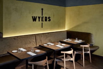 餐位(卡座) f10_restaurant_wyers_and_miss_louisa_amsterdam_the_netherlands_studio_modijefsky_yatzer.jpg