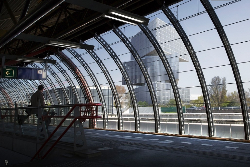 oma-station-website.jpg 参考素材,方案表现,室内渲染,