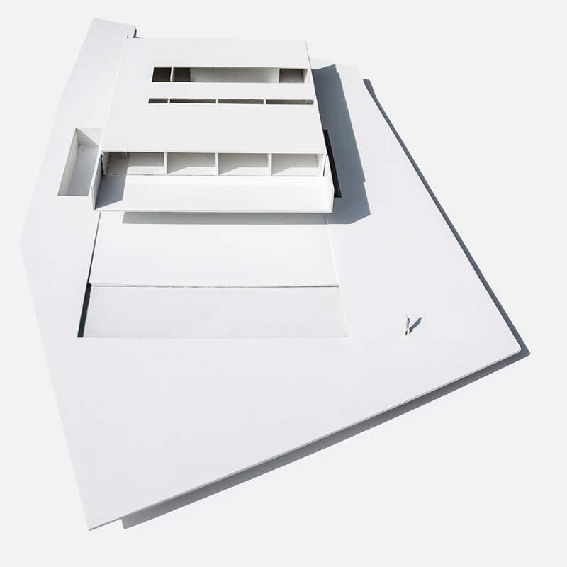FRAN-SILVESTRE-ARQUITECTOS-ALUMINUM-HOUSE-M01.jpg 参考素材,方案表现,方案模型,