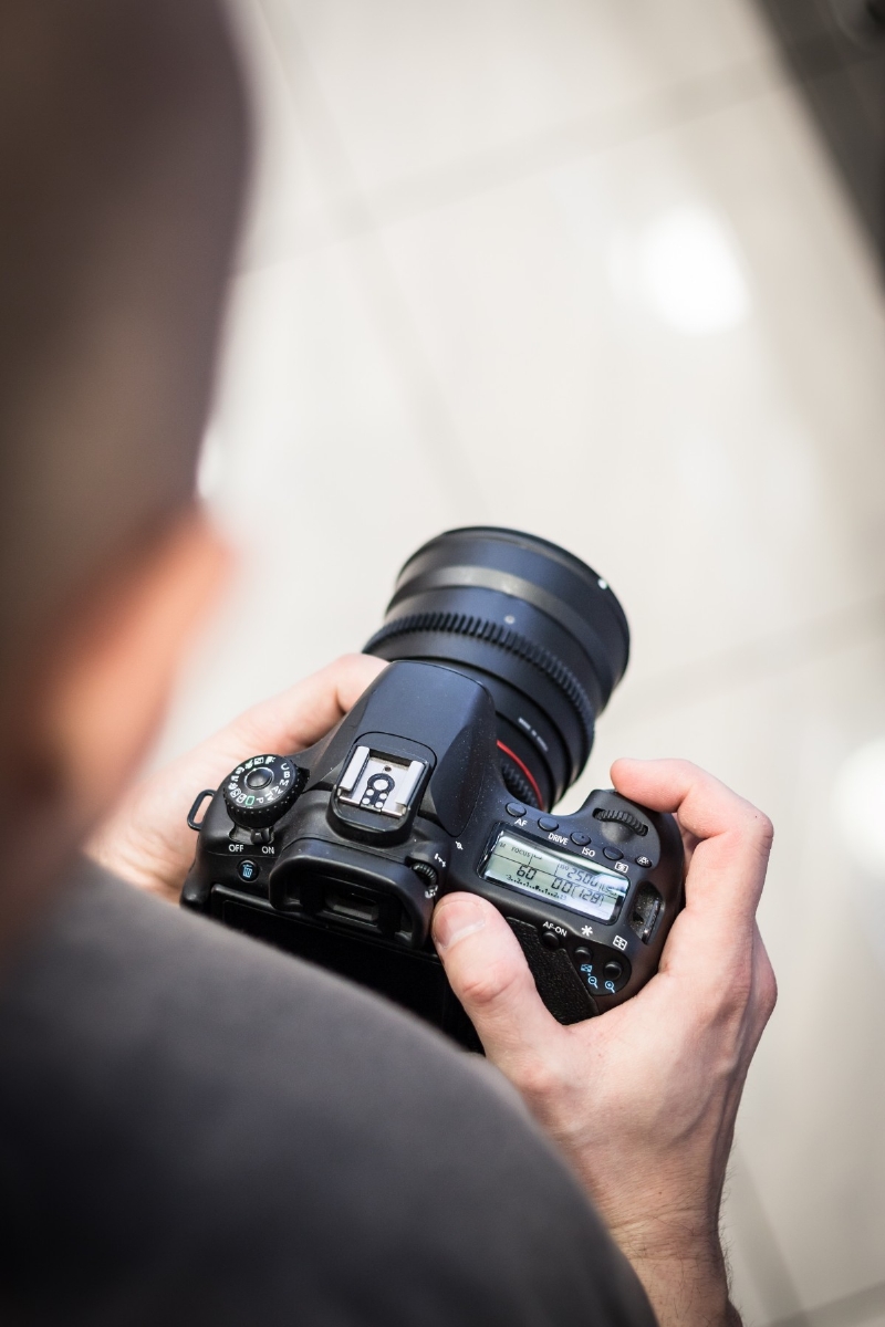 photographer_camera_photo_photos_foto_lens_take_a_photograph_electronic_equipment-942697.jpg 方案配图,客户爱好,摄影,