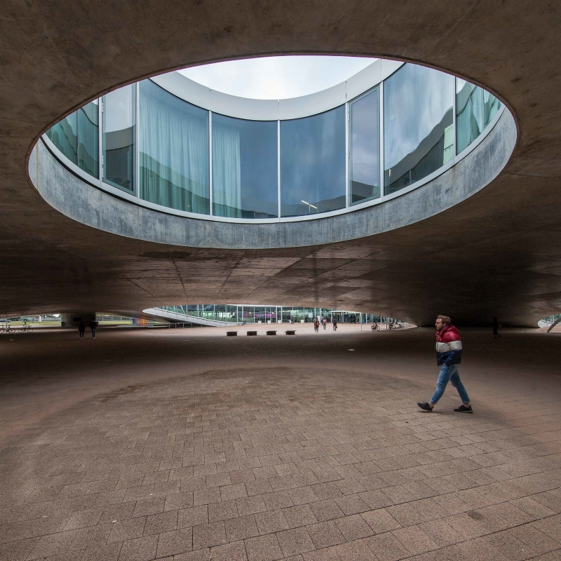 Rolex_Learning_Center_EPFL_-_SANAA_-_lerichti.jpg 参考素材,灵感来源,建筑造型,